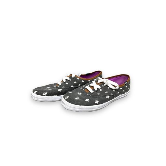 SOLD Native Shoe - Picture 5 of 6